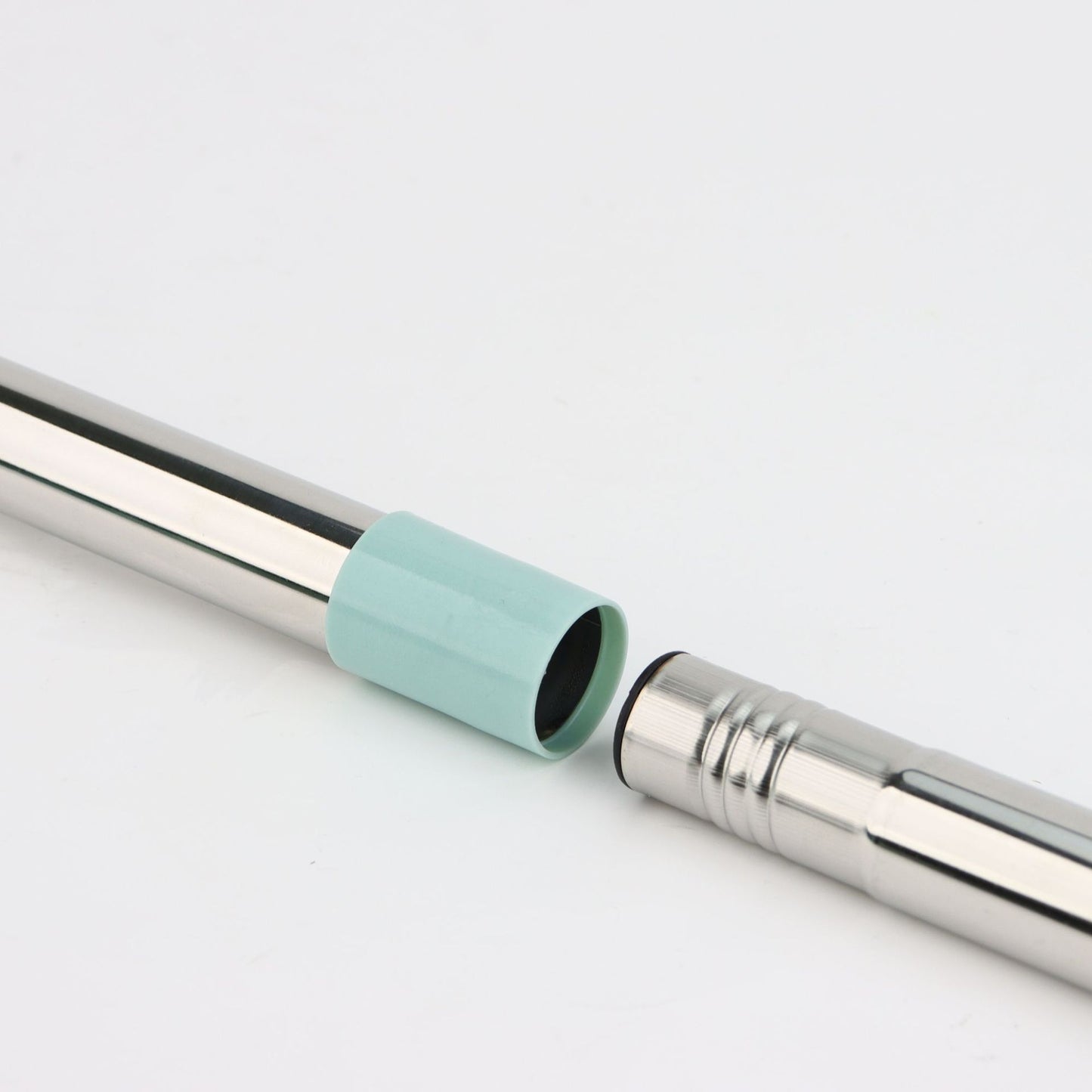Two-in-one vacuum cleaner broom