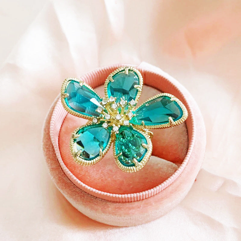 Crystal flower ring