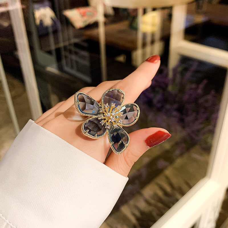 Crystal flower ring