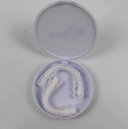 Upper and lower teeth simulation braces