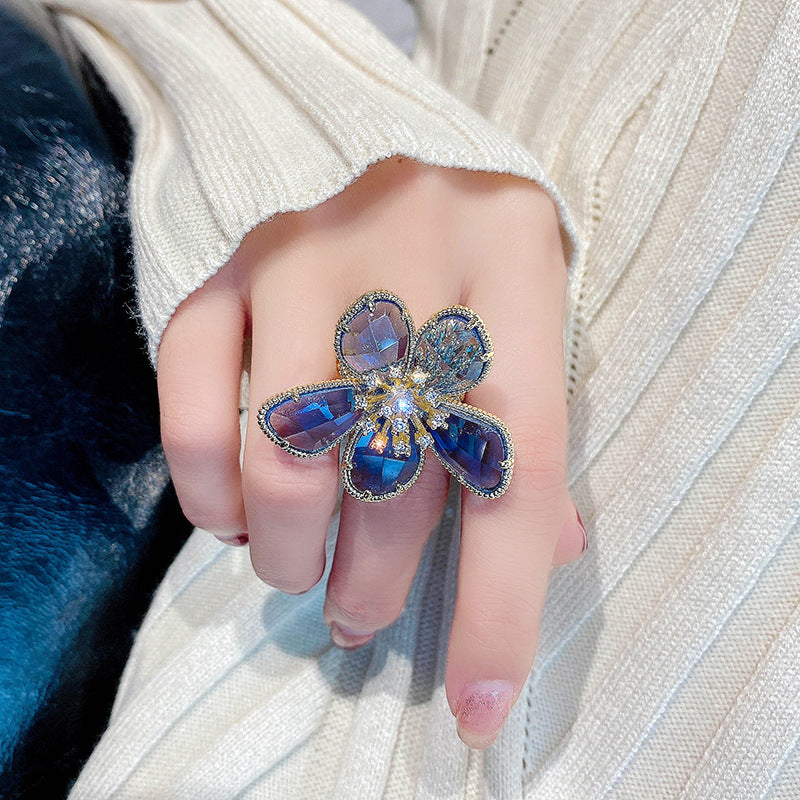 Crystal flower ring